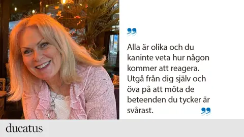 Startfoto Duc Öva På Att Möta Reaktioner